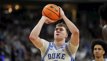 赛季报销！他们刚刚夺冠！联盟最惨球队球队诞生，主教练都无语了